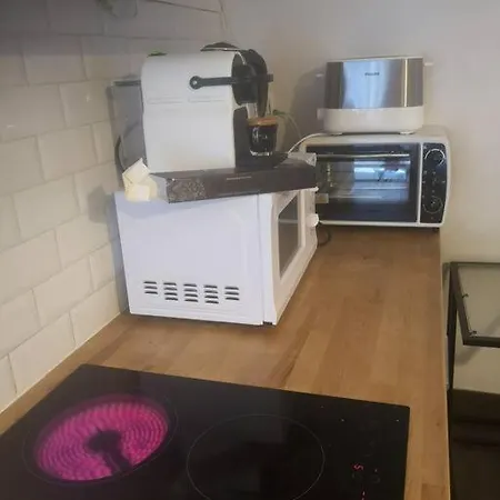 Pied Du Metro Paris La Defense Pour 3 Maxi 뇌이이쉬르세느